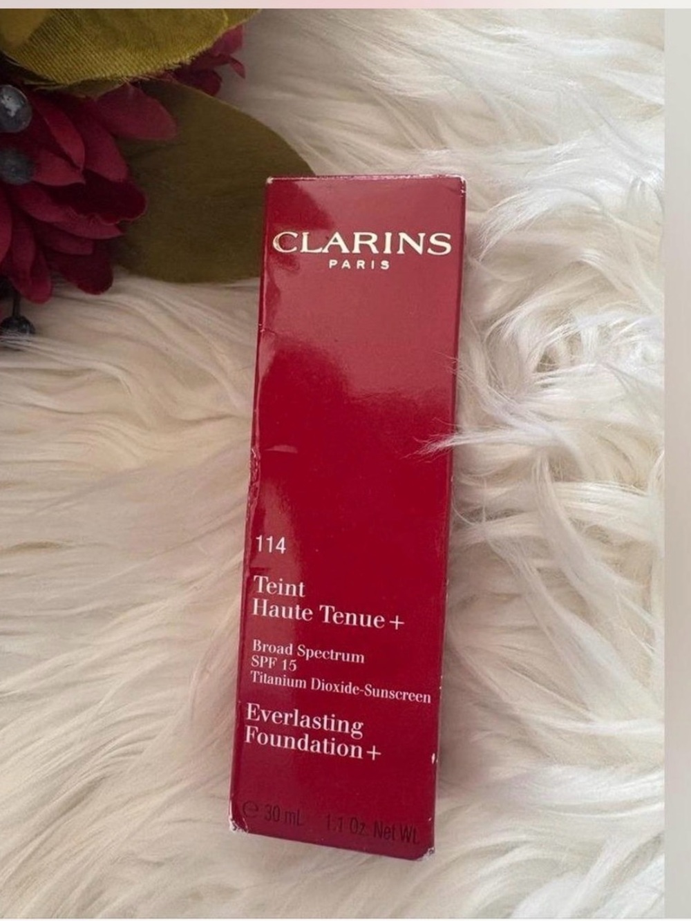 Clarins Everlasting Foundation+ in Red Packaging - Shade 114